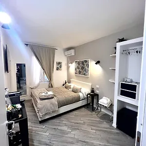 Spagna Konukevi